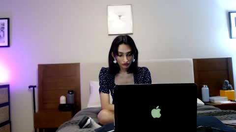 Snapshot of indiantransgirlillinois chatting on 2, 3, 2025 Indiantransgirlillinois online show from 2, 3, 2025