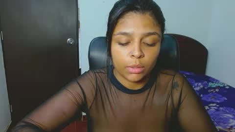 Snapshot of indica_18 chatting on 6, 12, 2024 Aleja vallejo online show from 6, 12, 2024