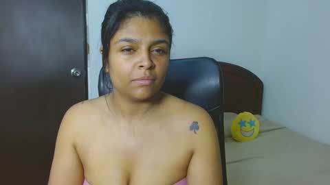 Snapshot of indica_18 chatting on 5, 3, 2025 Aleja vallejo online show from 5, 3, 2025