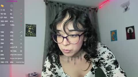 Snapshot of indra_cam chatting on 2, 5, 2026 Diana online show from 2, 5, 2026