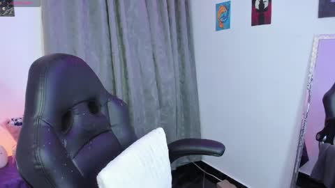 Snapshot of indra_cam chatting on 2, 6, 2026 Diana online show from 2, 6, 2026