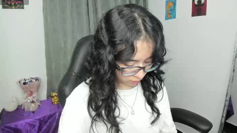 Snapshot of indra_cam chatting on 5, 6, 2026 Diana online show from 5, 6, 2026