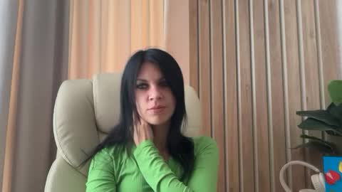 Snapshot of injaathome chatting on 17, 6, 2026 InjaAtHome online show from 17, 6, 2026