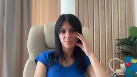 Snapshot of injaathome chatting on 26, 6, 2026 InjaAtHome online show from 26, 6, 2026