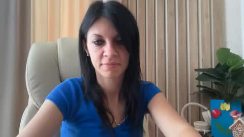 Snapshot of injaathome chatting on 28, 6, 2026 InjaAtHome online show from 28, 6, 2026