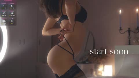 Im Senise Welcome to my room My instagram  online show from 28, 10, 2025