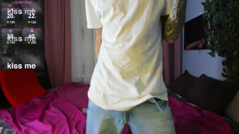 Snapshot of inkedjamesx chatting on 14, 9, 2025 James online show from 14, 9, 2025