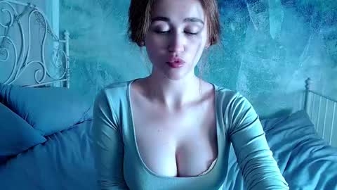 Lina online show from 12, 9, 2025