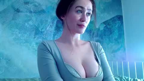 Lina online show from 11, 3, 2026