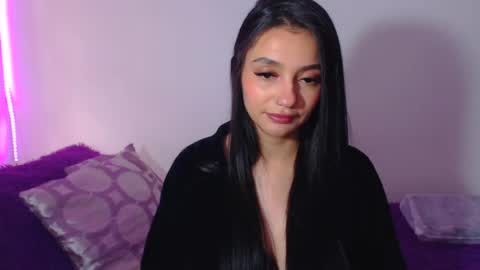 Snapshot of innocent_fox chatting on 12, 7, 2026 Abril online show from 12, 7, 2026