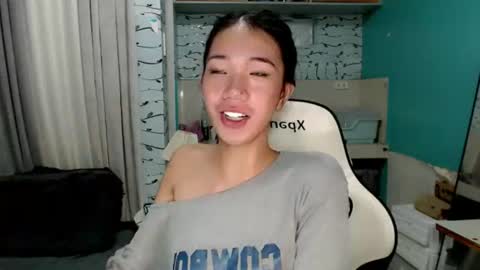 Snapshot of innocent_reign69 chatting on 4, 7, 2026 Reign online show from 4, 7, 2026