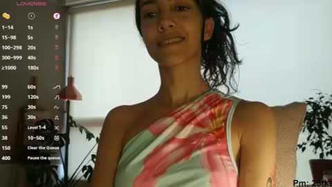 Snapshot of innocentlatiina chatting on 15, 7, 2026 Laroa online show from 15, 7, 2026