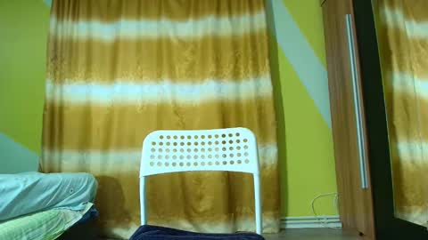 insanephisique online show from 8, 10, 2025