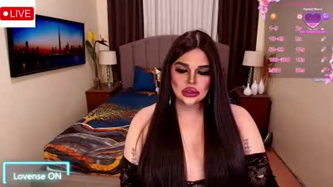 Snapshot of insatiablesexqueen chatting on 4, 7, 2026 tasha online show from 4, 7, 2026