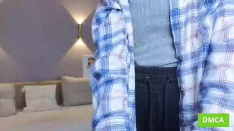 Yennefer online show from 6, 1, 2026