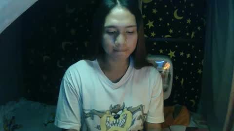 MAXINE online show from 4, 3, 2025