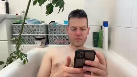 InterestedHun online show from 4, 3, 2025