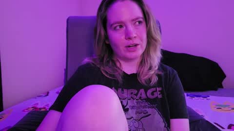 Faye online show from 4, 11, 2025