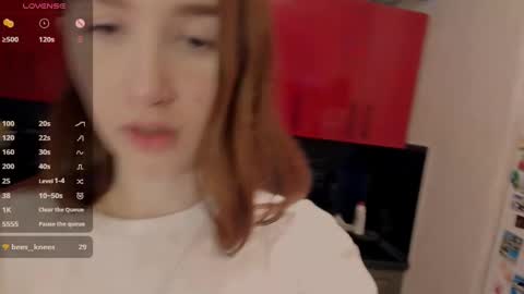 Snapshot of internetsexplorer chatting on 12, 3, 2025 Bernadette  Join  online show from 12, 3, 2025