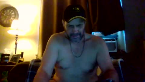 Snapshot of inurass2222 chatting on 22, 4, 2026 inurass2222 online show from 22, 4, 2026