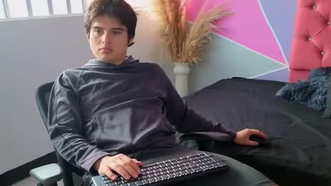 invincible200 online show from 17, 11, 2025