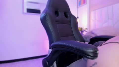 Snapshot of io_chie_ chatting on 23, 2, 2026 io_chie_ online show from 23, 2, 2026