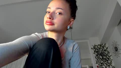 Ir s room online show from 8, 12, 2024