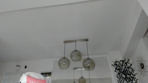 Ir s room online show from 14, 12, 2024