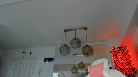 Ir s room online show from 17, 12, 2024