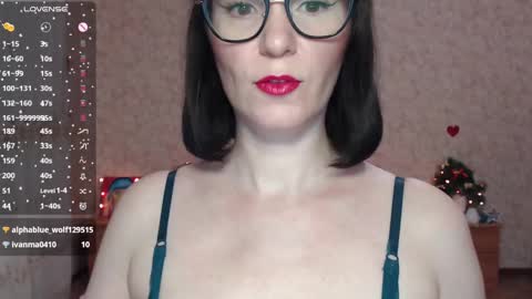 Snapshot of irenlarasani chatting on 20, 12, 2024 IrenLarasani online show from 20, 12, 2024