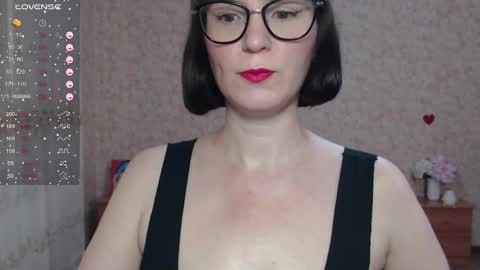Snapshot of irenlarasani chatting on 14, 9, 2025 IrenLarasani online show from 14, 9, 2025