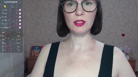 Snapshot of irenlarasani chatting on 13, 10, 2025 IrenLarasani online show from 13, 10, 2025