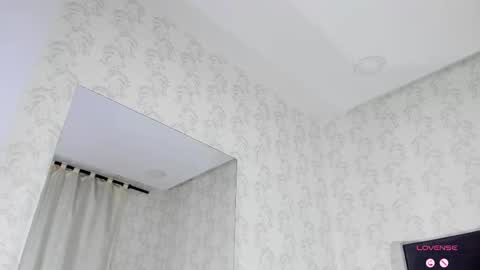 Queen Iris online show from 18, 3, 2026