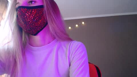 Lily online show from 15, 10, 2025