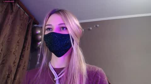 Lily online show from 5, 11, 2025