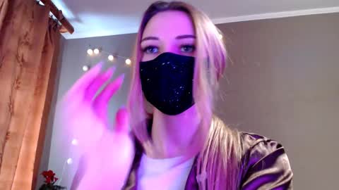 Snapshot of iris_lave chatting on 4, 2, 2026 Lily online show from 4, 2, 2026