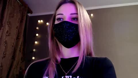 Snapshot of iris_lave chatting on 5, 2, 2026 Lily online show from 5, 2, 2026