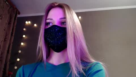 Snapshot of iris_lave chatting on 13, 2, 2026 Lily online show from 13, 2, 2026