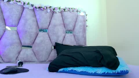 Iris online show from 24, 3, 2026