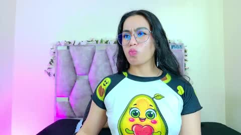 Snapshot of iris_mandarinne chatting on 21, 4, 2026 Iris online show from 21, 4, 2026