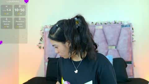 Snapshot of iris_mandarinne chatting on 23, 5, 2026 Iris online show from 23, 5, 2026