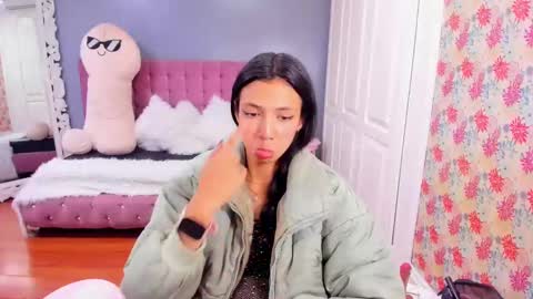Snapshot of iris_stone_ chatting on 3, 12, 2024 Iris online show from 3, 12, 2024