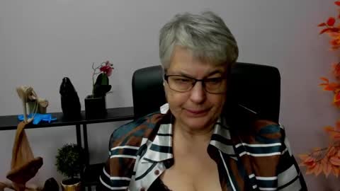 I R I S online show from 17, 12, 2024