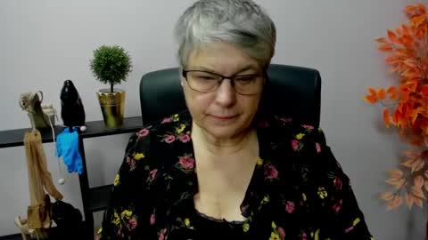 I R I S online show from 14, 1, 2025