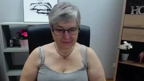I R I S online show from 17, 1, 2025