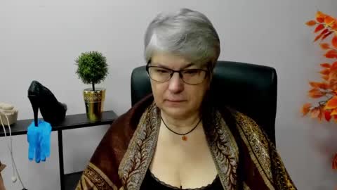 I R I S online show from 30, 1, 2025
