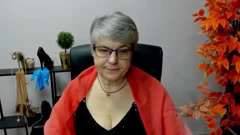 I R I S online show from 31, 1, 2025