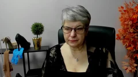 I R I S online show from 4, 3, 2025