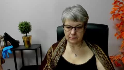 I R I S online show from 11, 3, 2025