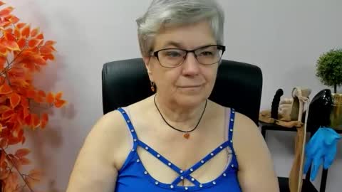 I R I S online show from 18, 9, 2025